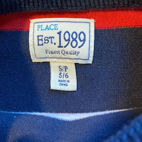 Size 5/6 boys red, white and navy blue sweater. - Picture 2 of 3